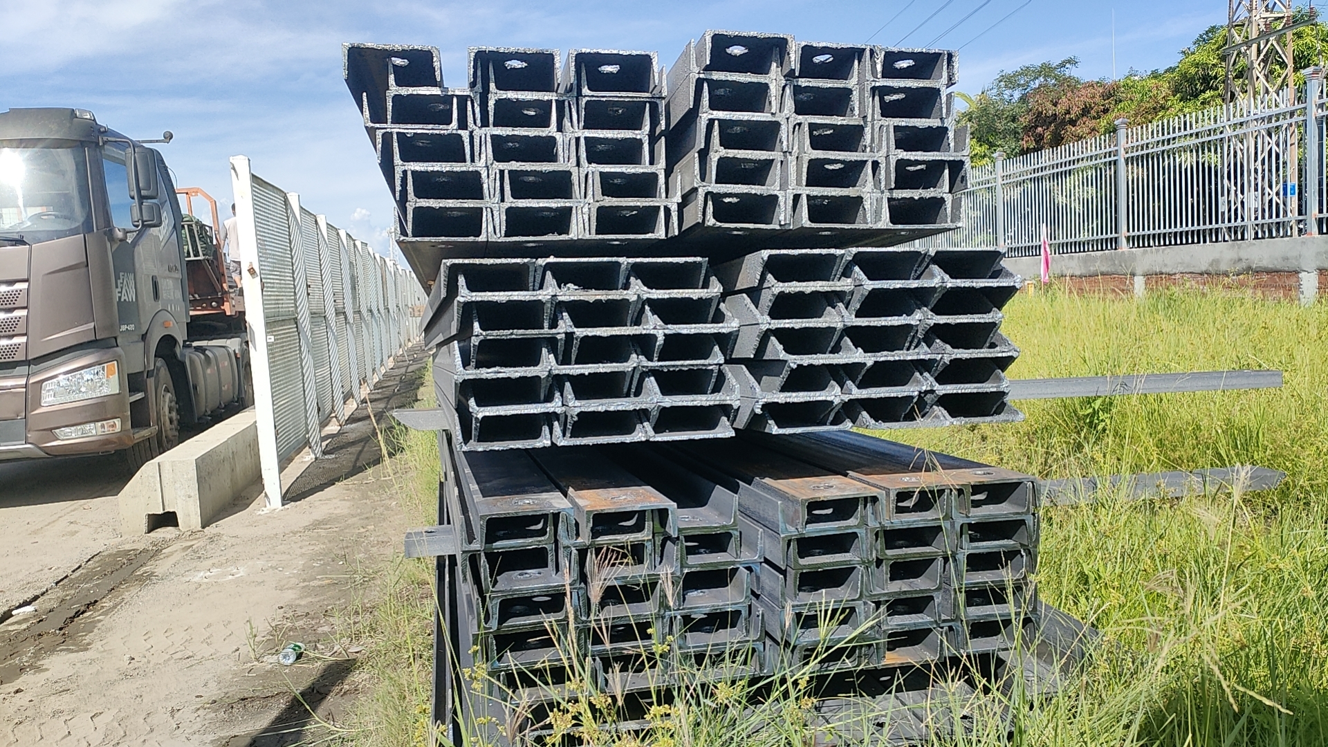 鼎湖区倒路槽钢打桩槽钢出租 - 价格